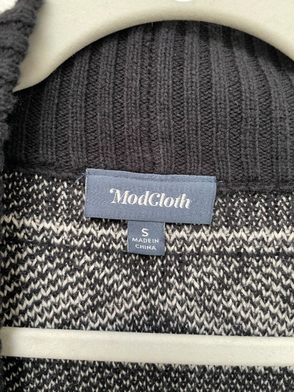 ModCloth Skull Oversized Cardigan Sweater S - Picture 7 of 7